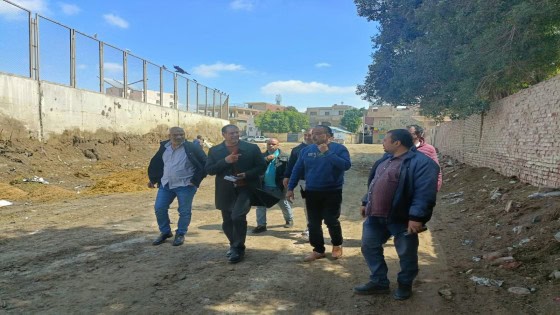 محافظة الجيزة : إزالة ٢٥٠٠ طن مخلفات من طريق جمال عبد الناصر بنزلة السمان بالهرم .. رفع كفاءة شارع ابو فايد المؤدي إلي طريق المنصورية