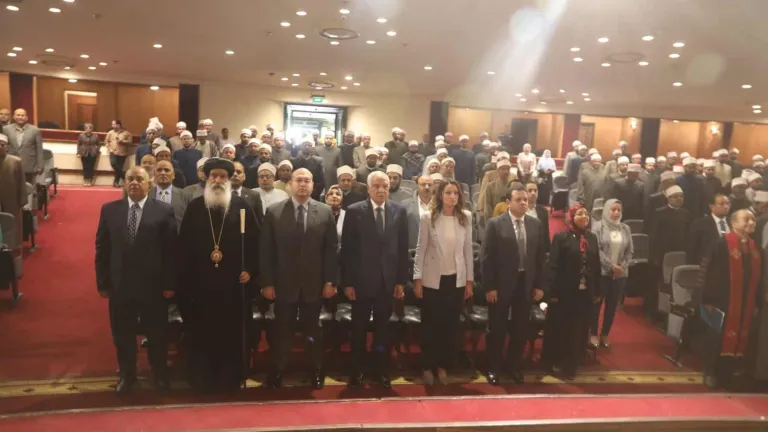بمناسبة مرور ١٠٨٣ سنه علي تأسيسه .. محافظ الجيزة يشارك في احتفالية اليوم السنوي للجامع الأزهر