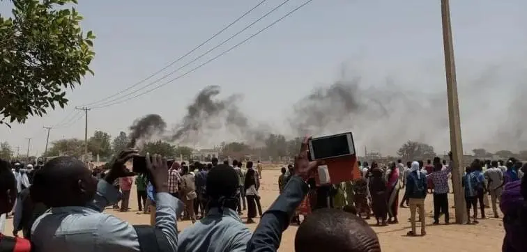 عمليات نهب وحرق واسعة في دارفور وإعلان حالة الطوارئ