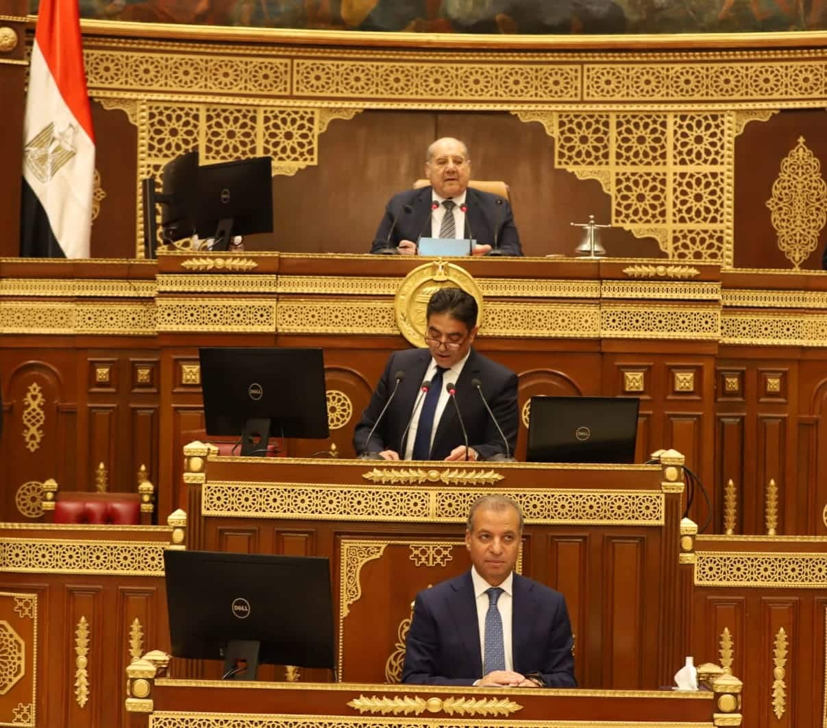 مهنئاً المصريين بذكرى العاشر من رمضان وعيد القيامة المجيد .. ننشر نص كلمة رئيس مجلس الشيوخ