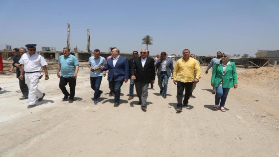 محافظ الجيزة يتفقد نسب التنفيذ بالمشروعات القومية علي ارض المحافظة .. يعاين هذه المحاور