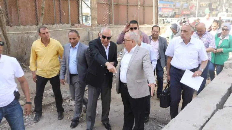 محافظ الجيزة يتابع أعمال تغطية وتأهيل ترعة المريوطية بقطاع المنشية .. يوجه بوضع مخطط مرورى شامل للمنطقة