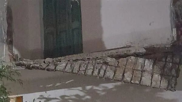ننشر تفاصيل انهيار جزئي لبلكونة شقة في الحوامدية .. منها عرض المنزل على لجنة المنشأت الايلة للسقوط