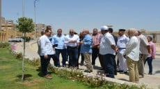 محافظ الجيزة يعاين أعمال التطوير بالقطاعات المحيطة بالمتحف المصرى الكبير .. توجيهات هامة لرئيس حى الهرم