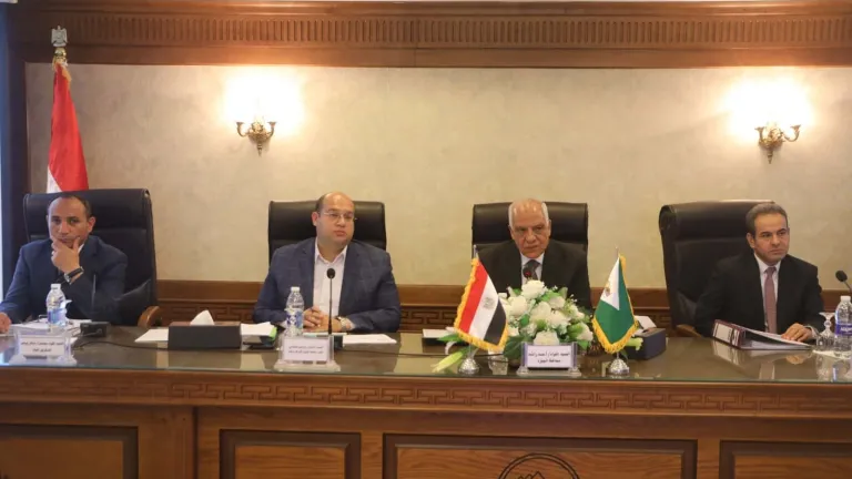 المحافظ: هذا جزاء من يقوم بالبناء المخالف خلال إجارة عيد الاضحي .. المركز التكنولوجي لحي العجوزة الاول في إنجاز معاملات المواطنين