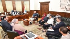 رئيس القابضة للمياه .. يتابع موقف جائزة التميز الداخلى فى مجالى خدمة العملاء والخط الساخن