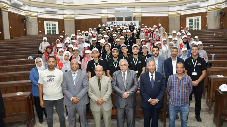 هذا ما قاله المستشار الاعلامى لجامعة القاهرة فى فعاليات معسكر القيادة الفعالة حول تطوير الوعى الوطني