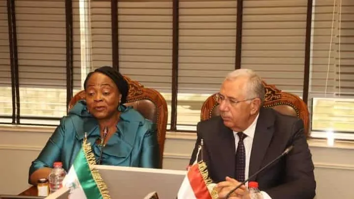 وزير الزاعة رئيسة مجلس الشيوخ لدولة غينيا الاستوائية