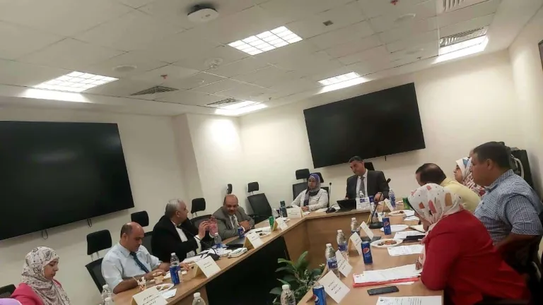 تنفيذاً لقرار وزير العمل : اجتماع "لجنة خبراء" لتطوير مناهج وبرامج التدريب المهني لوضع هذه التصورات