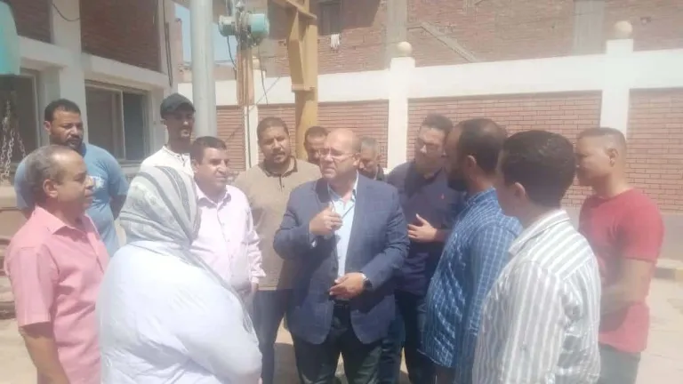 شاهد بالصور .. جولة ميدانية لنائب محافظ الجيزة بمدينتى الحوامدية وابو النمرس