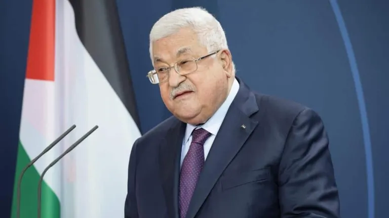 الرئيس الفلسطينى يعلن انسحابه من القمة الرباعية
