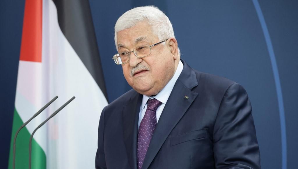 الرئيس الفلسطينى يعلن انسحابه من القمة الرباعية