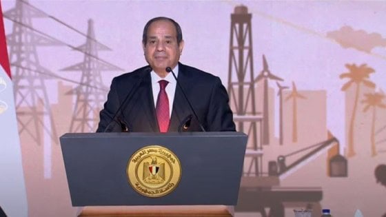السيسي يعلن خوضه السباق الرئاسى لولاية جديدة .. المصريين يحتشدون فى الشوارع تأييداً له