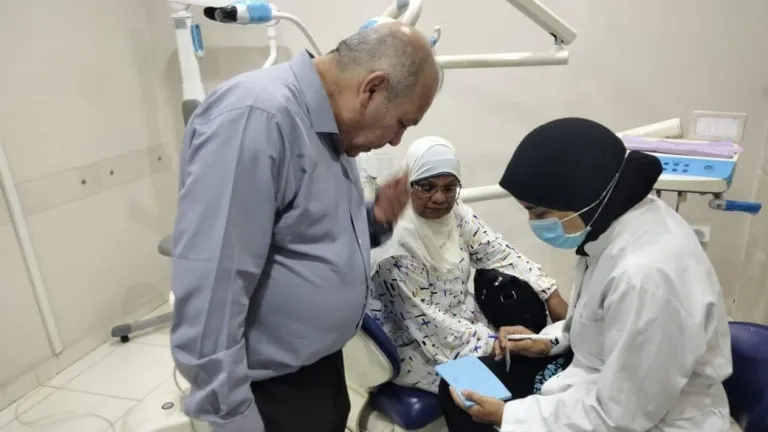 جامعة القاهرة تواصل إطلاق قوافلها الطبية المجانية بالمشاركة مع التحالف الوطنى للعمل الأهلى التنموى ومؤسسة حياة كريمة