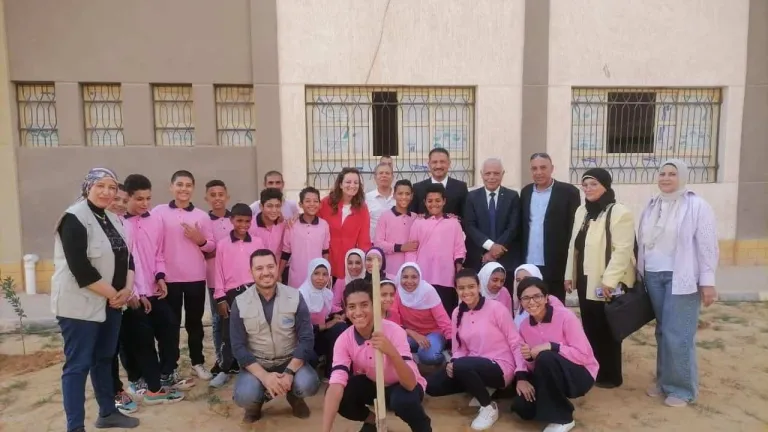 وكيل وزارة التربية والتعليم بالجيزة يتفقد إداراتي الدقي وحدائق أكتوبر التعليمية .. يشدد على استلام الكتب الدراسية دون قيدها بالمصروفات