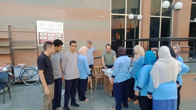 وزارة العمل: تسجيل وحصر عمالة غير منتظمة جديدة بمواقع عمل بأسيوط