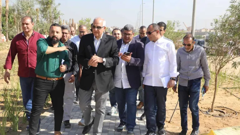 محافظ الجيزة يتفقد أعمال تطوير محيط المتحف المصري الكبير
