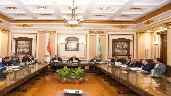 الخشت يرأس اجتماع مجلس أمناء مستشفى 500 500 لمناقشة ومتابعة آخر تطورات التنفيذ