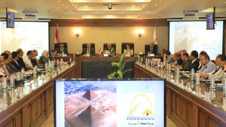 مفاجآت فى مجلس تنفيذى محافظة الجيزة