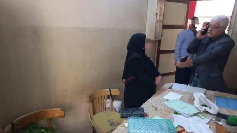 إحالة مدير مدرسة وأخرين للتحقيق .. السبب صادم