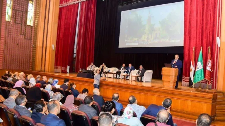 الخشت يشهد فعاليات اليوم العلمى للتعليم والتدريب الطبى بالتعاون مع الكلية الملكية للجراحين بأدنبرة