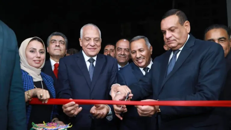 وزير التنمية المحلية ومحافظ الجيزة يفتتحان مهرجان الجيزة للتمور بنادي الزراعيين