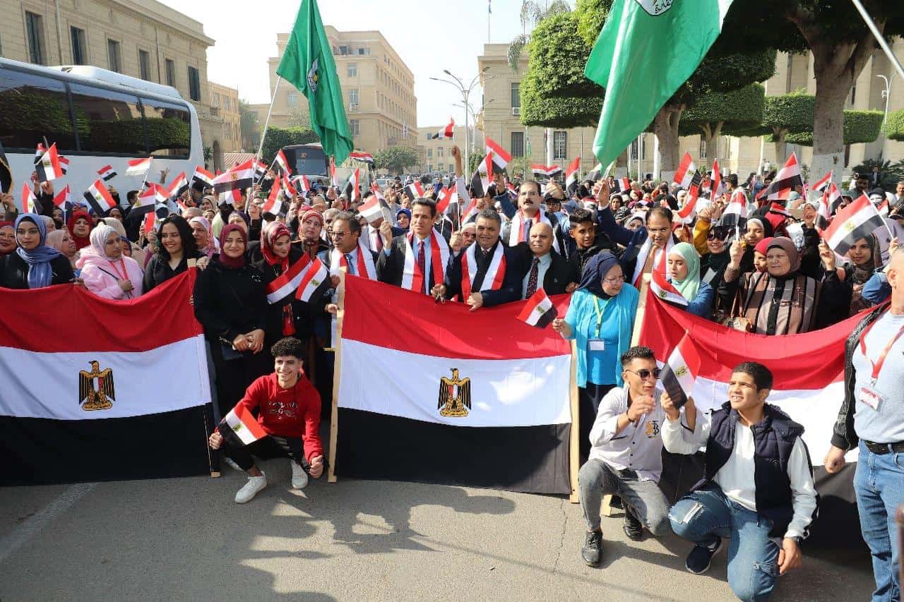 جامعة القاهرة تشارك بقوة في العرس الديموقراطي للانتخابات الرئاسية تحت شعار “انزل شارك .. مصر هي الأهم”