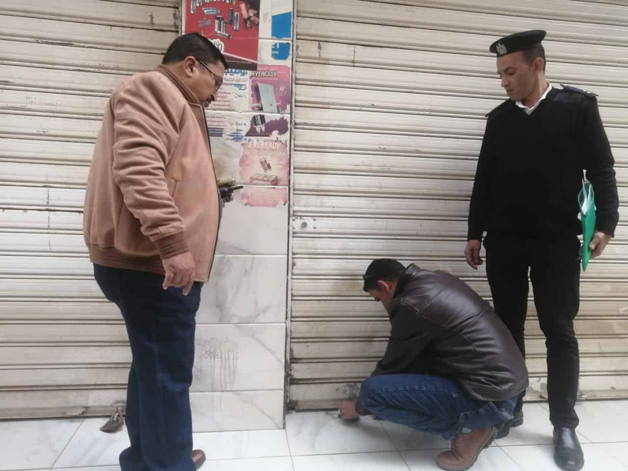 الجيزة: غلق وتشميع ٥ محلات مخالفة ورفع ٥٠٠ حاله اشغال للمقاهي والكافيهات