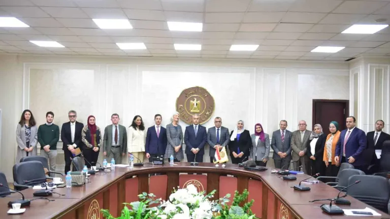 وزير العمل يلتقى وفدًا من "الاتحاد الأوروبي " و"التعاون الإيطالي" .. لمناقشة هذه القضايا