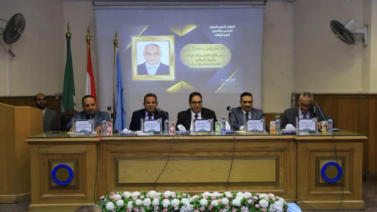 كلية الدراسات العليا للبحوث الإحصائية تعقد مؤتمرها الـ 56 من اهدافه التحول نحو جامعة ذكية رقمية