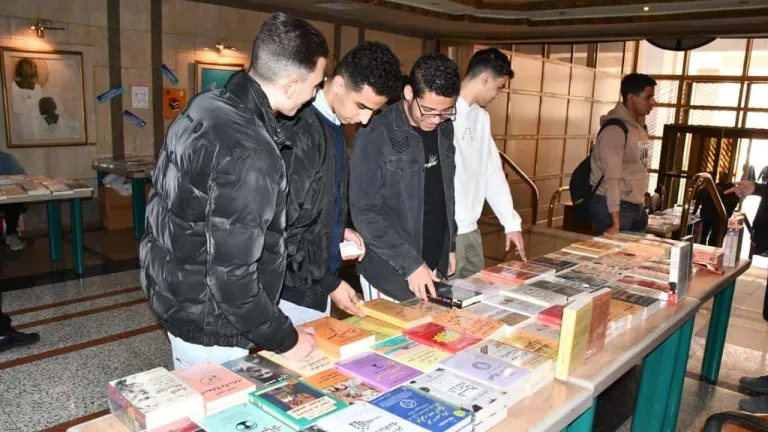 جامعة القاهرة تقيم معرضا للكتاب .. تعرف على التفاصيل