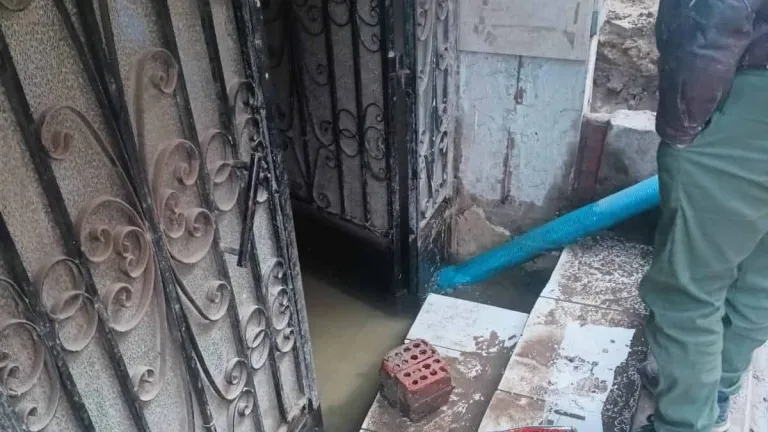عاجل لمحافظ الجيزة: ندق ناقوس الخطر .. قبل انهيار عمارة سكنية فى الحوامدية .. صراع بين الهيئات الحكومية والضحية هو المواطن
