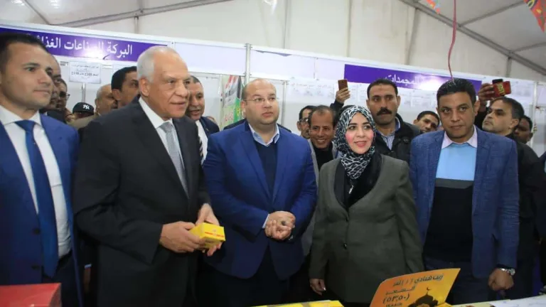 محافظ الجيزة يفتتح معارض اهلا رمضان بمركز ومدينة البدرشين والحوامدية .. المحافظ يشدد على جميع المسئولين المعنيين بأجهزة المحافظة