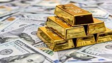 الذهب يصعد والدولار يتهاوى .. ماذا يُخبئ المستقبل؟