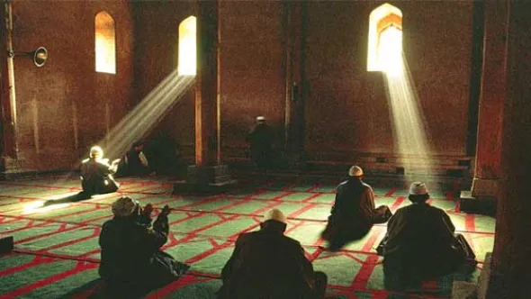 فقه الصيام فى رمضان .. ما هو الاعتكاف ومدده واحكامه وافضاله؟!