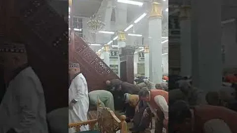 الدكتور صلاح الجمل يشعل مسجد السيدة نفسية فى صلاة فجر يوم 26 رمضان.. شاهد نحيب المصلين وبكائهم