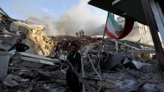 اسرائيل تقصف القنصلية الايرانية بدمش .. هذا هو رد جامعة الدول العربية