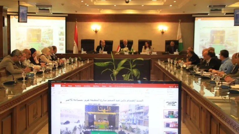 لتأجير البارتشينات الحضارية والمحال التجارية  .. محافظ الجيزة يترأس مجلس إدارة التسويق