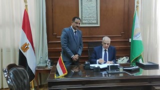 شاهد بالفيديو .. محافظ الجيزة يعتمد نتيجة الشهادة الاعدادية