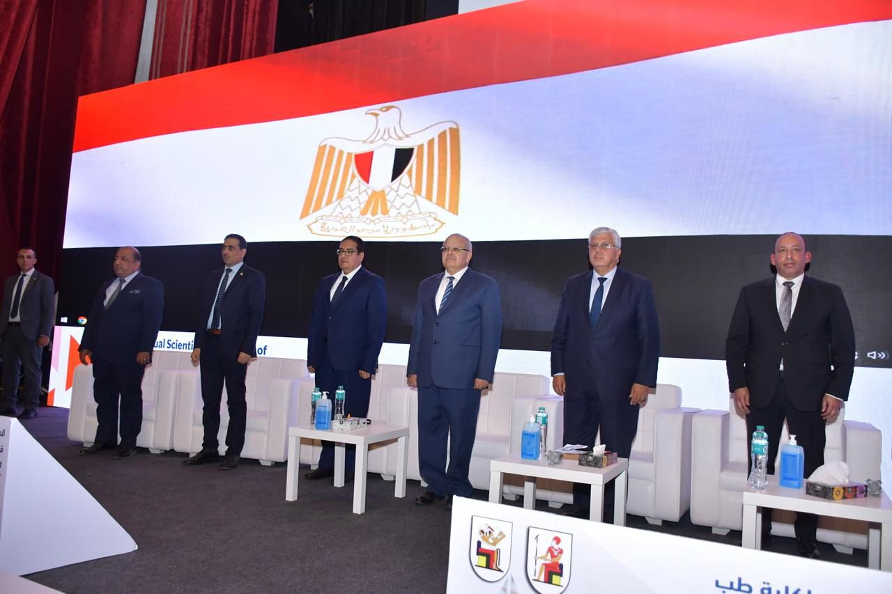 عاشور والخشت يفتتحان المؤتمر العلمي لطب القاهرة حول العلاقات المتبادلة بين البحوث والرعاية الصحية والاقتصاد .. وزير التعليم يشيد بما حققته جامعة القاهرة .. رئيس الجامعة تدشين قصر عيني جديد بمدينة 6 أكتوبر .. عميد الكلية يدلى بتصريحات هامة