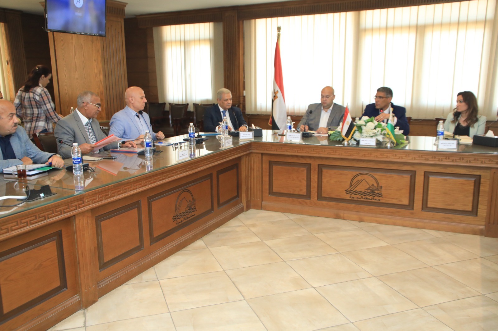 للقضاء على مشاكل المياه والصرف الصحى .. هذا ما فعله محافظ الجيزة