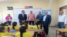 وكيل وزارة التربية والتعليم بالجيزة يتواجد ميدانيا بمدارس إدارة الهرم التعليمية .. هذا ما حدث