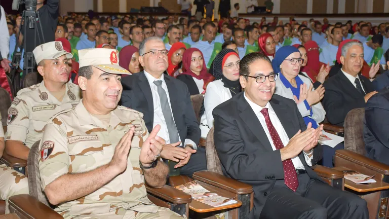 بمناسبة ذكرى انتصارات أكتوبر المجيد .. احتفالية كبرى بجامعة القاهرة .. ندوة تثقيفية بالتعاون مع قوات الدفاع الشعبي والعسكري