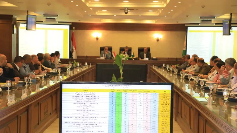 لمناقشة الخطة الاستثمارية .. محافظ الجيزة يجتمع بهؤلاء القادة .. يُكلف بتشكيل لجنة متخصصة