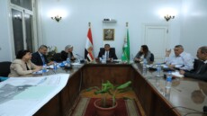 محافظ الجيزة يجتمع بهؤلاء القادة
