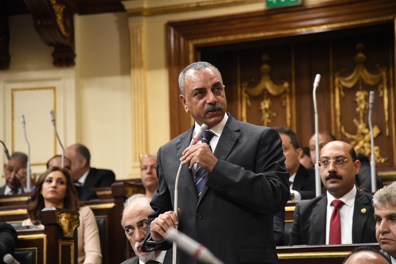 هذا ما قاله نقيب المحامين عن مجلس النواب