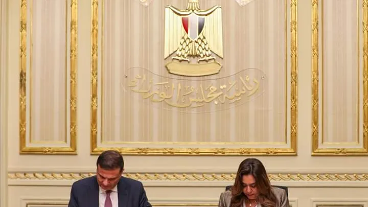 وزيرا الزراعة والتنمية المحلية يوقعان بروتوكولا لتفعيل إجراءات التصالح في مخالفات البناء