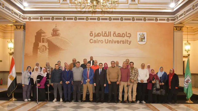 الشفافية أولاً: رئيس جامعة القاهرة يوجه بتصحيح الأخطاء وتحسين الأداء الجامعي .. إجراءات صارمة لضمان نزاهة العمل