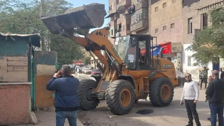 محافظة الجيزة تتخذ إجراءات صارمة ضد الإشغالات في محيط مستشفى أم المصريين