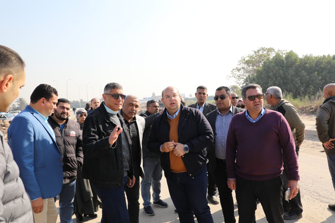 محافظ الجيزة يتفقد مشروعات الطرق والنظافة في كرداسة لتحسين الخدمات العامة